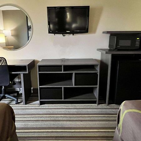 Super 8 By Wyndham Gas City Marion Area Extérieur photo
