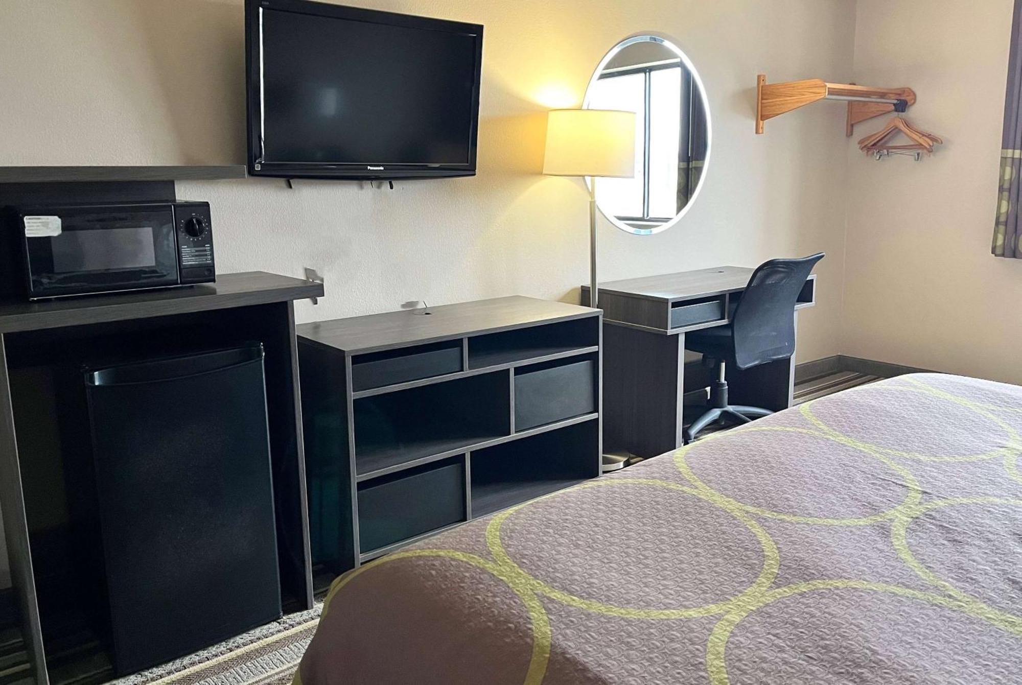 Super 8 By Wyndham Gas City Marion Area Extérieur photo
